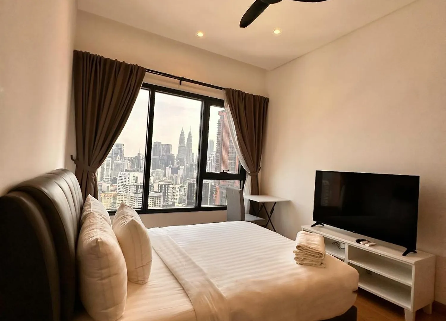 Premium Klcc Facing Suite At Bukit Bintang Kuala Lumpur 0*,
